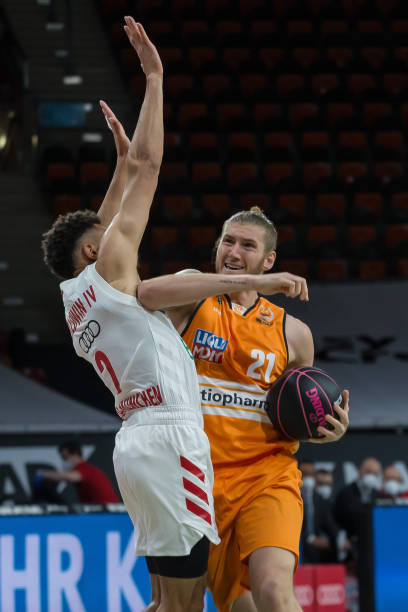 对手防守重 对手防守重