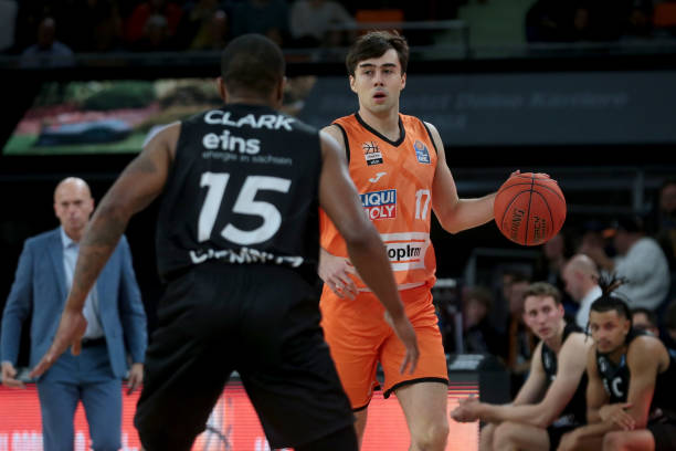 每一场比赛 每一场比赛