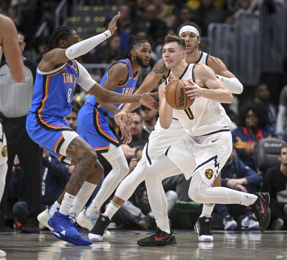 在赛场上如 在赛场上如